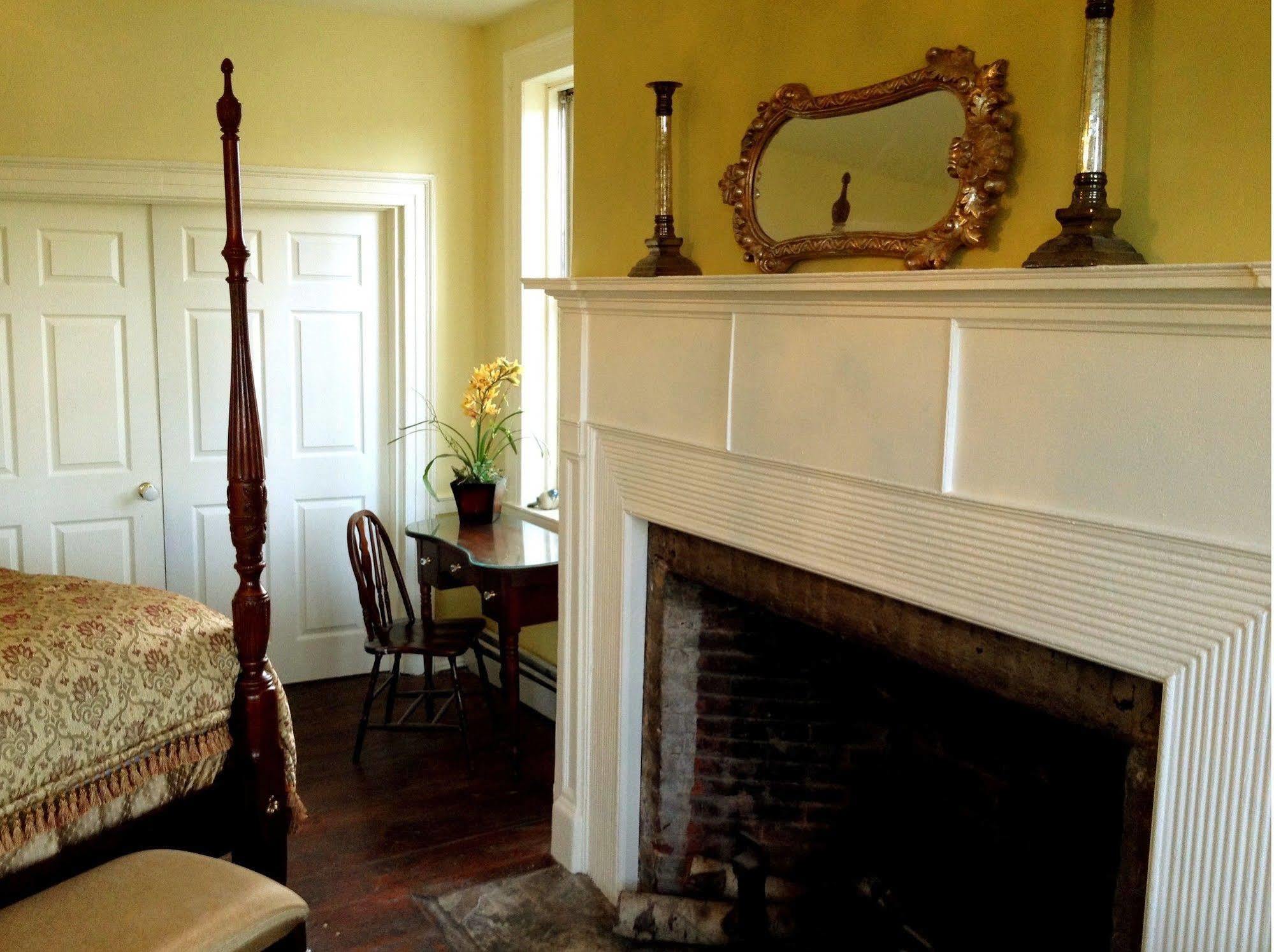 Elmrock Inn Stone Ridge Esterno foto